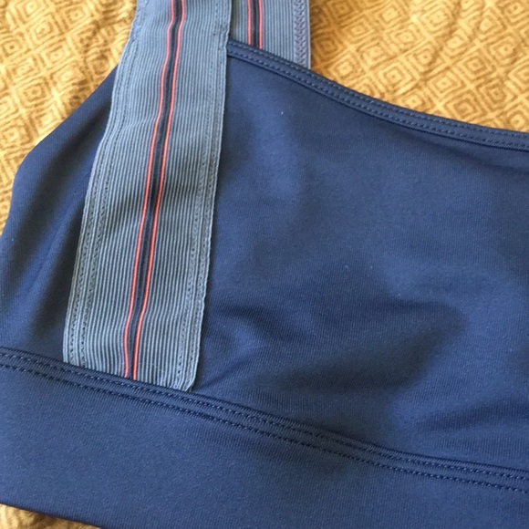 Joy Lab sports bra - Picture 2 of 4